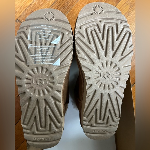 UGG Tan Suede Boots with Shearling - Picture 3 of 5